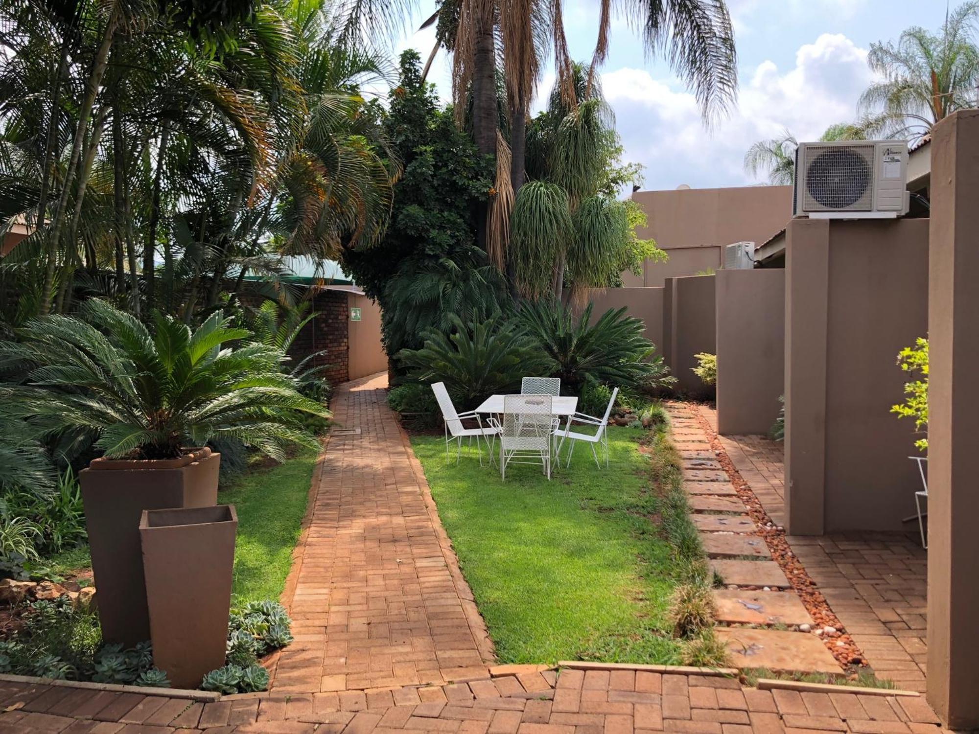 Odelia Guest House Mokopane Eksteriør bilde